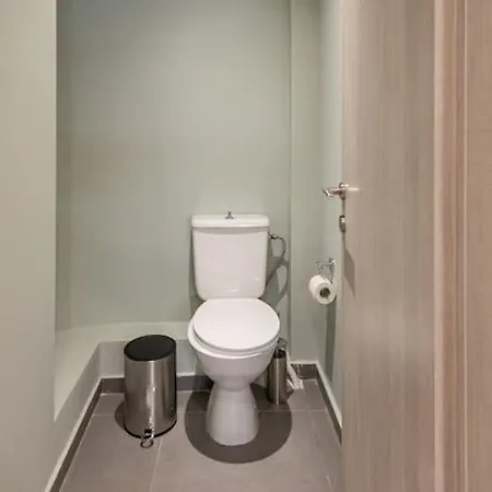 Smaragdi Luxury Jacuzzi Noho Premium Living Athènes
