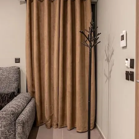 Smaragdi Luxury Jacuzzi Noho Premium Living Apartment *