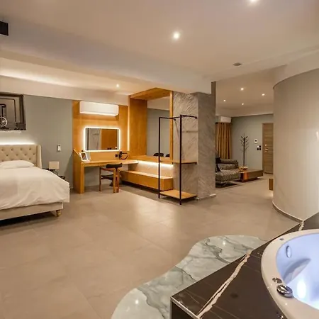Smaragdi Luxury Jacuzzi Noho Premium Living Apartment