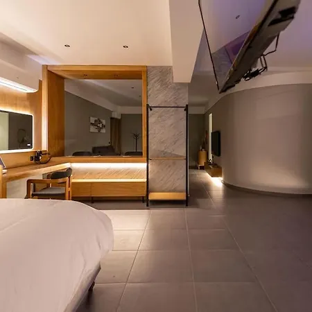 Smaragdi Luxury Jacuzzi Noho Premium Living Apartamento Atenas